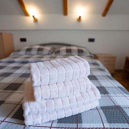 Apartman Miramare Otočac Exteriér fotografie