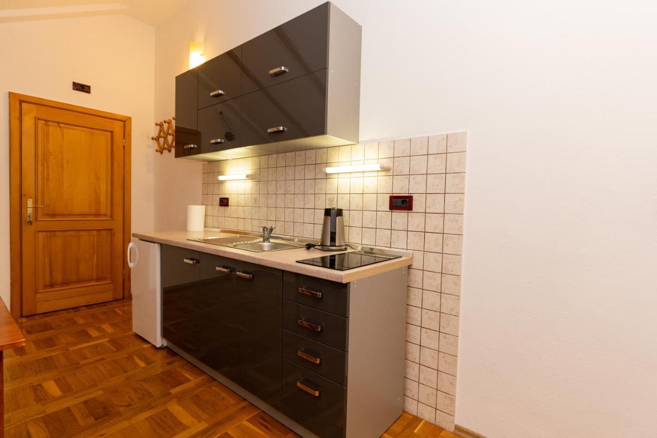 Apartman Miramare Otočac Exteriér fotografie
