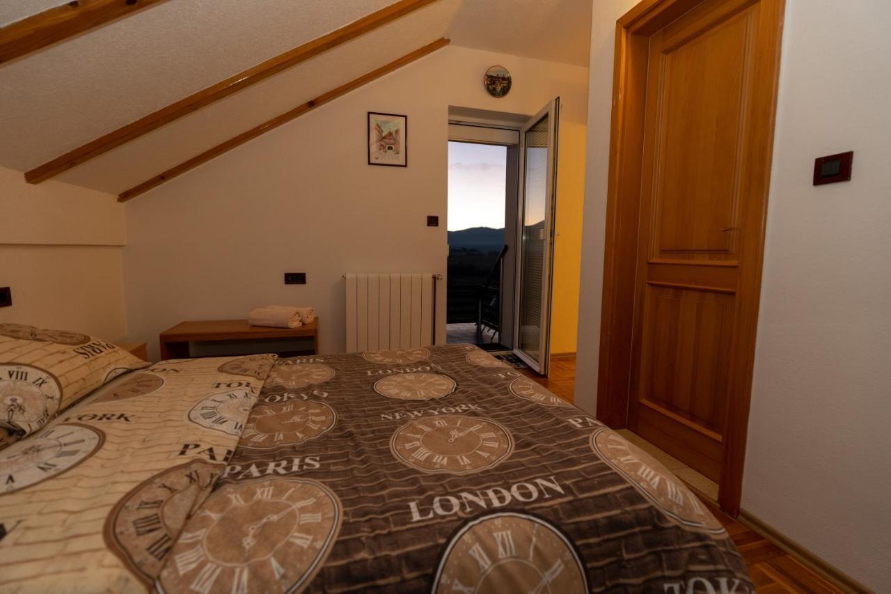 Apartman Miramare Otočac Exteriér fotografie