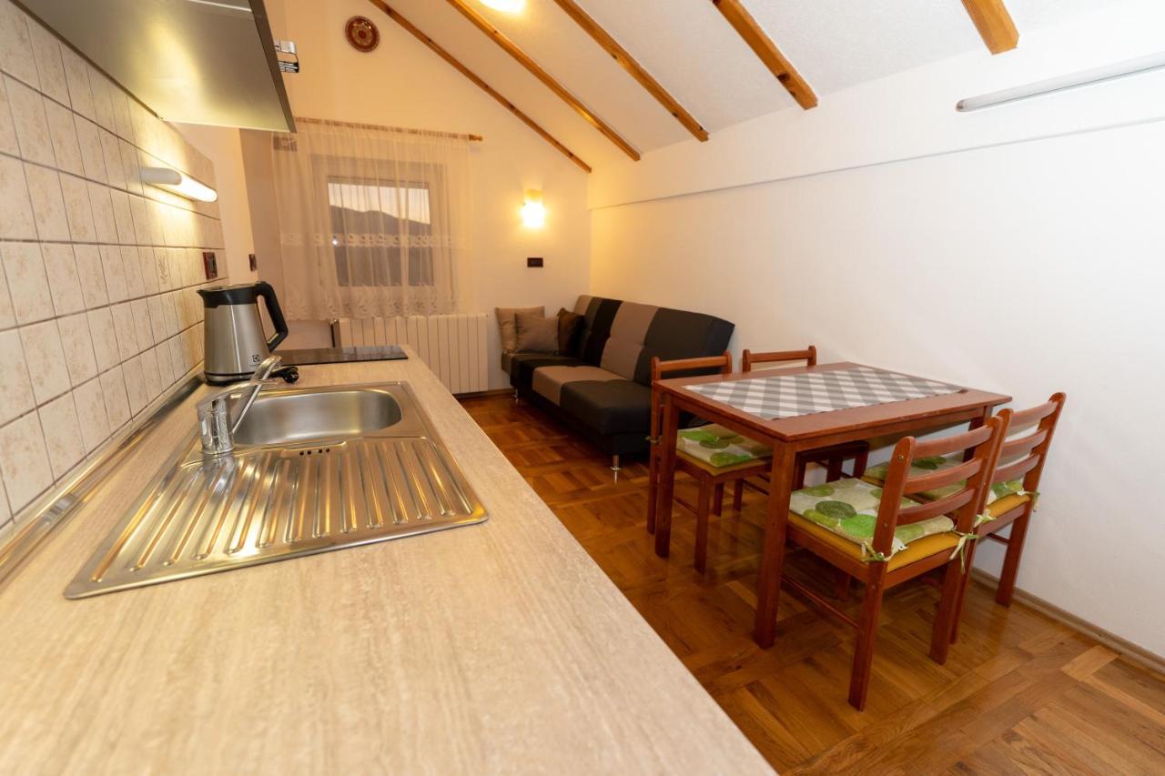 Apartman Miramare Otočac Exteriér fotografie