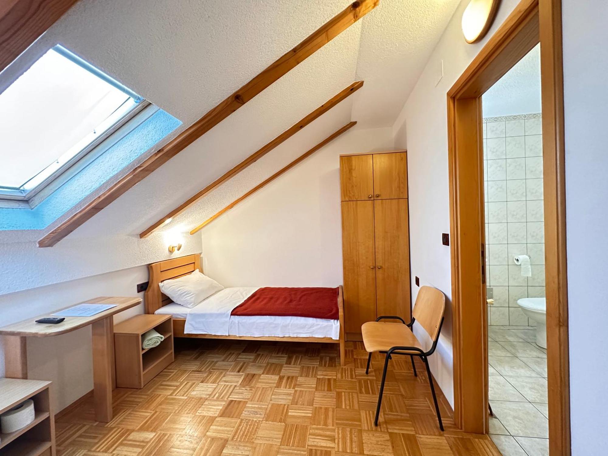 Apartman Miramare Otočac Exteriér fotografie