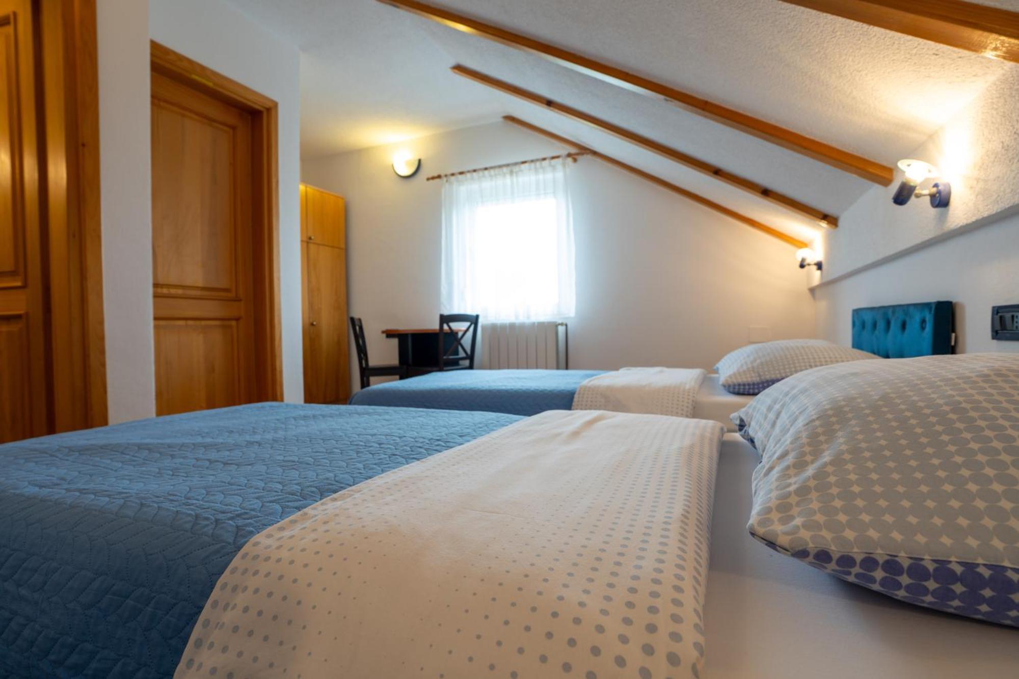 Apartman Miramare Otočac Exteriér fotografie