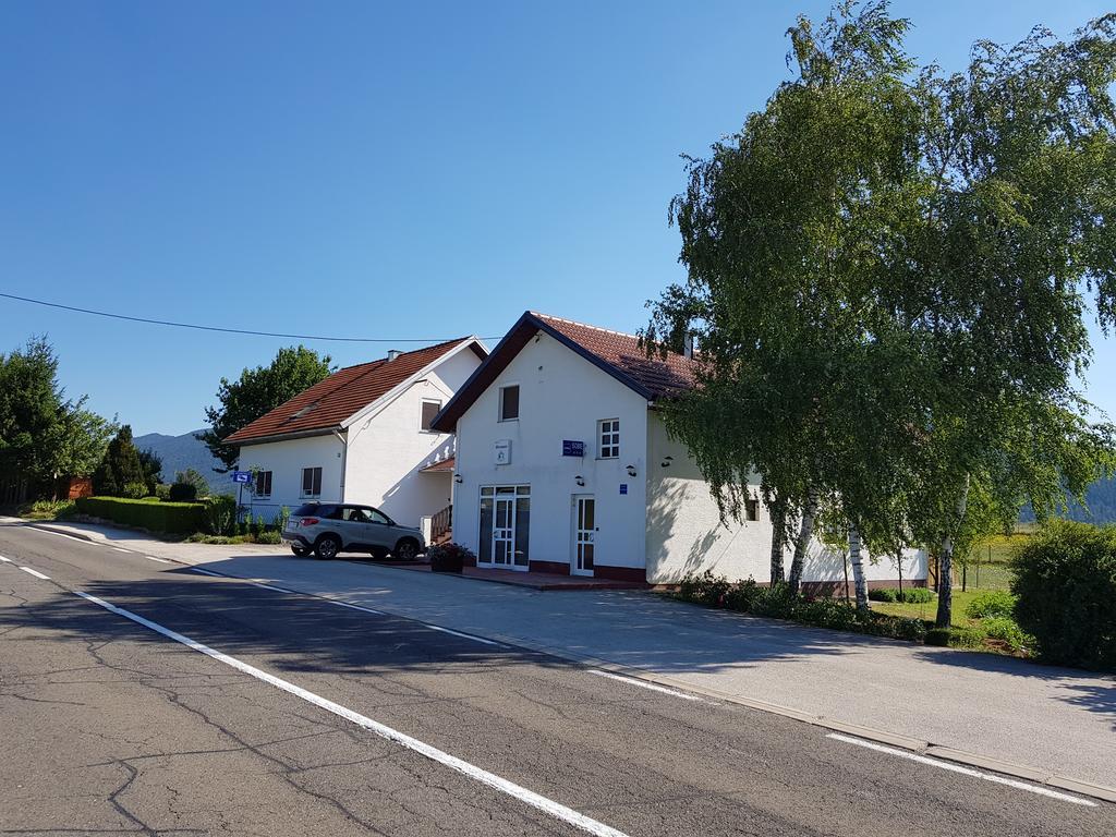 Apartman Miramare Otočac Exteriér fotografie