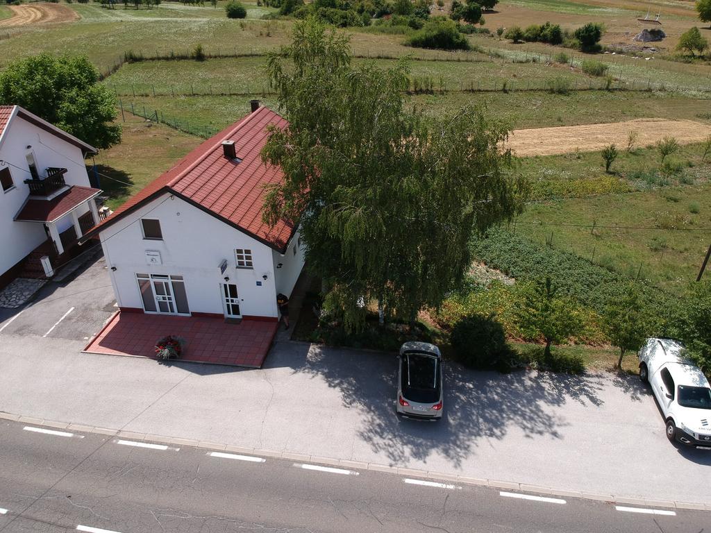 Apartman Miramare Otočac Exteriér fotografie