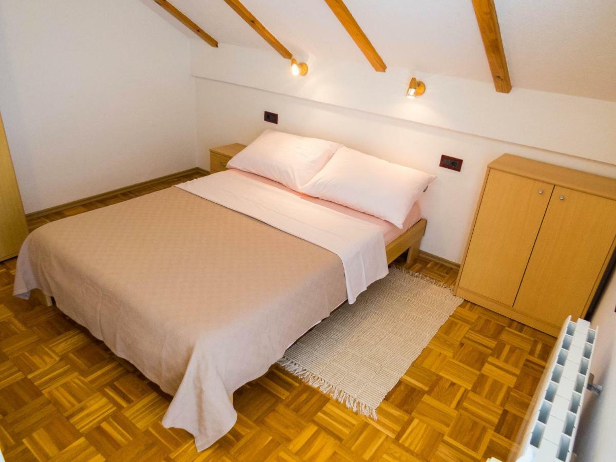 Apartman Miramare Otočac Exteriér fotografie