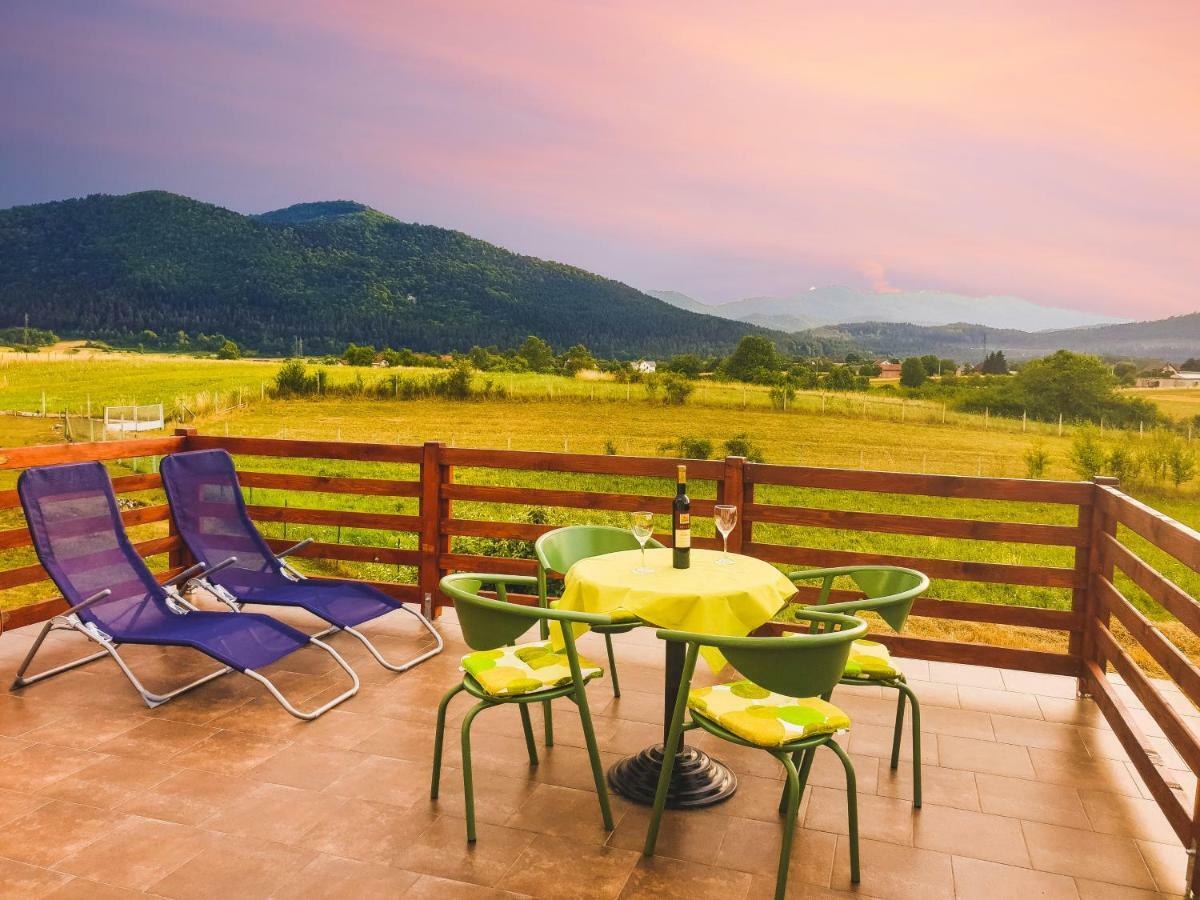 Apartman Miramare Otočac Exteriér fotografie